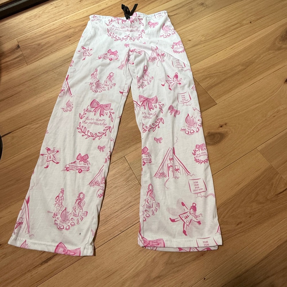 Jennifer Valez Holiday Burn Down The PatriarchyToile PJ Bottoms SZ M White Pink